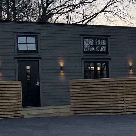 Attefallhus Blixtorps Golfbana Varberg Bagian luar foto